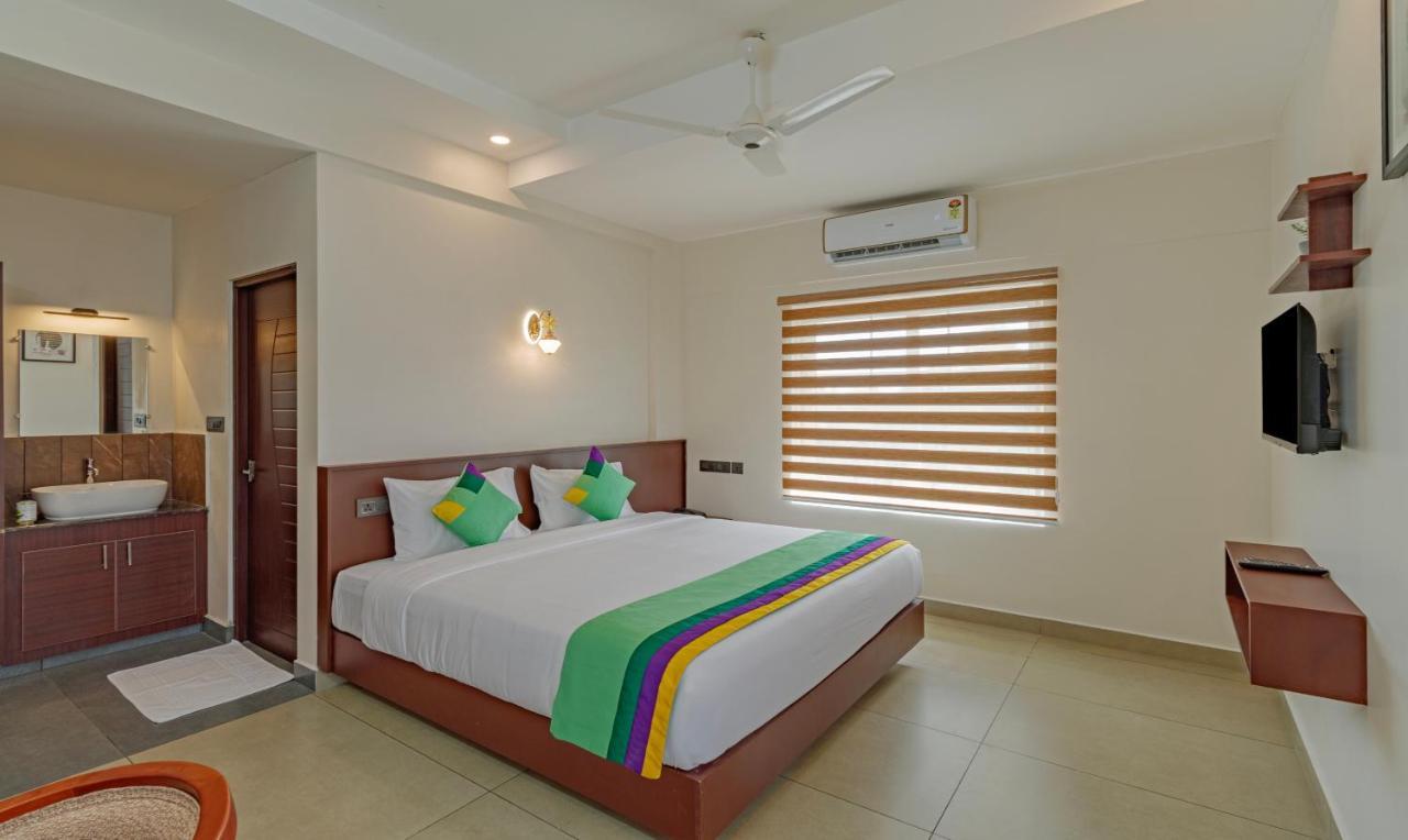 Treebo Amigos Residency Cochin Airport Hotel Kochi Екстер'єр фото