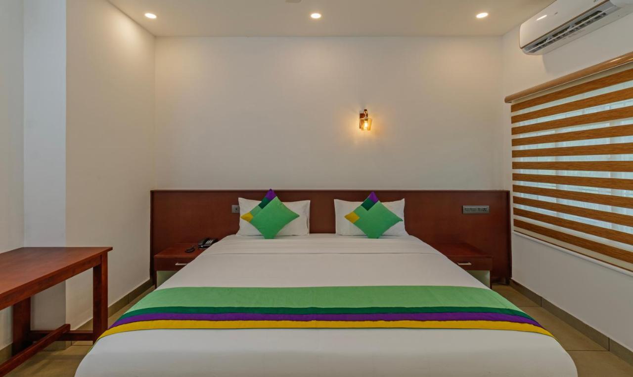 Treebo Amigos Residency Cochin Airport Hotel Kochi Екстер'єр фото