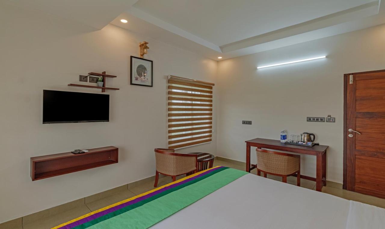 Treebo Amigos Residency Cochin Airport Hotel Kochi Екстер'єр фото